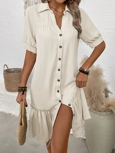 Aliyah – Robe à Ourlet Volant Boutonnée