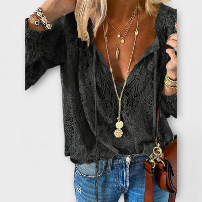 Lili - Blouse Unique avec Détails en Dentelle