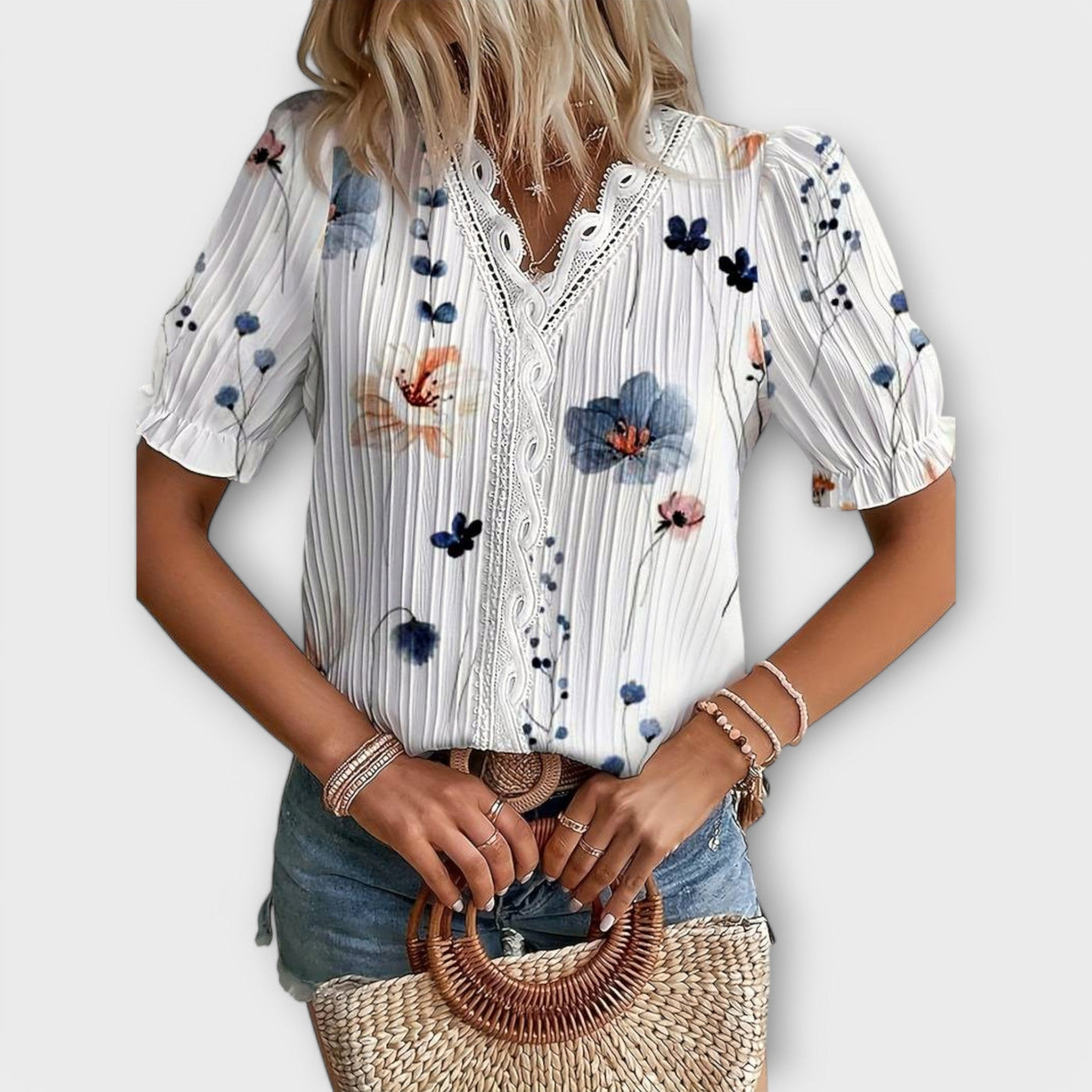 Emily – Blouse V-Cou Élégante