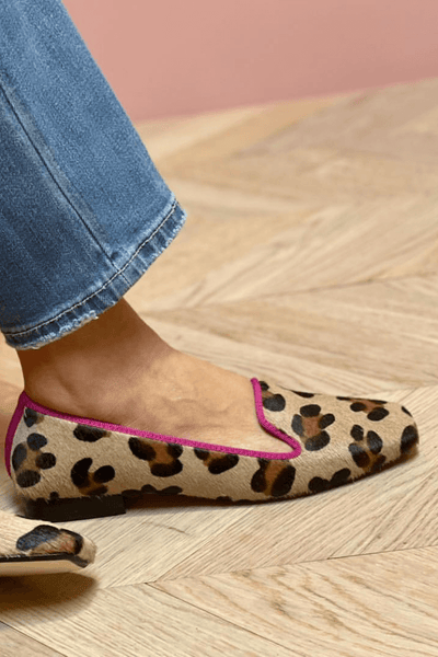 Yvonne | Mocassins en suède synthétique imprimé avec liseré rose