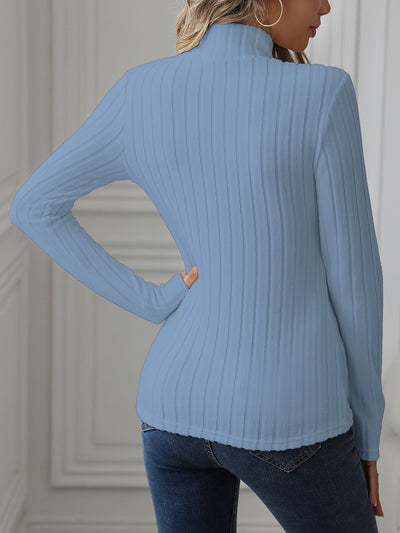 Isabelle – Pull léger à col roulé élégant