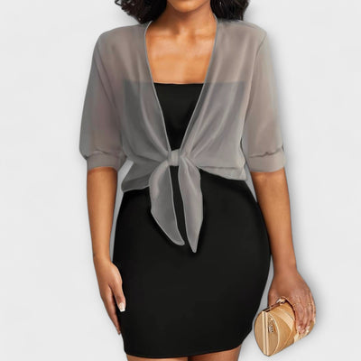 Olivia – Blouse à Ouverture Frontale